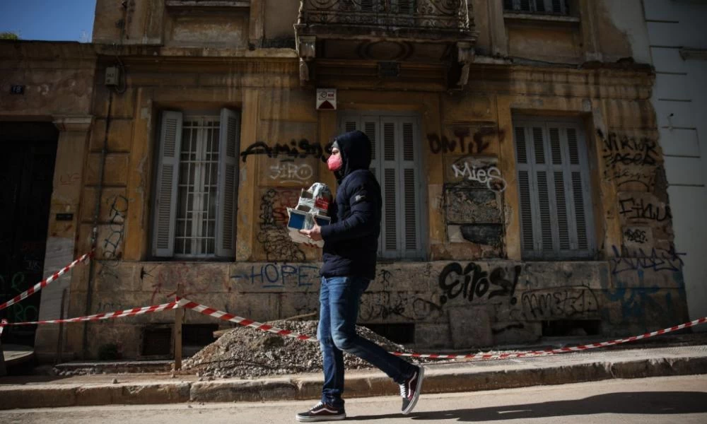 Κορονοϊός: Ακόμη ένα βήμα - Εισήγηση για άρση της μάσκας στους εξωτερικούς χώρους την Τετάρτη